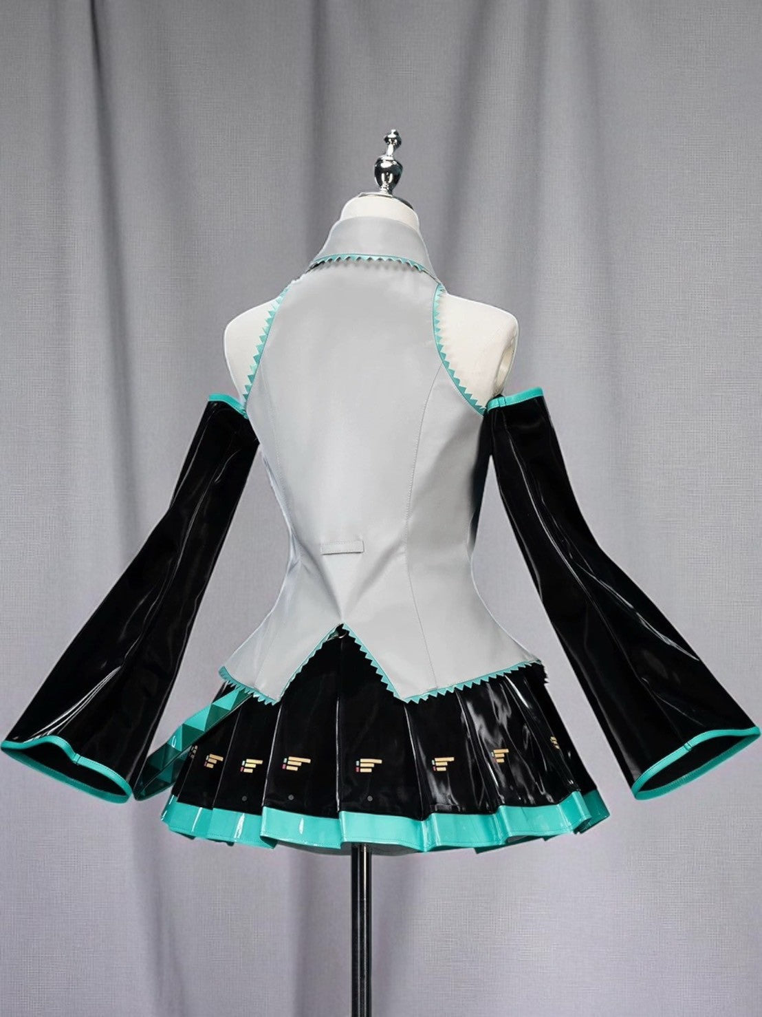 Miku Anime Cosplay Costume